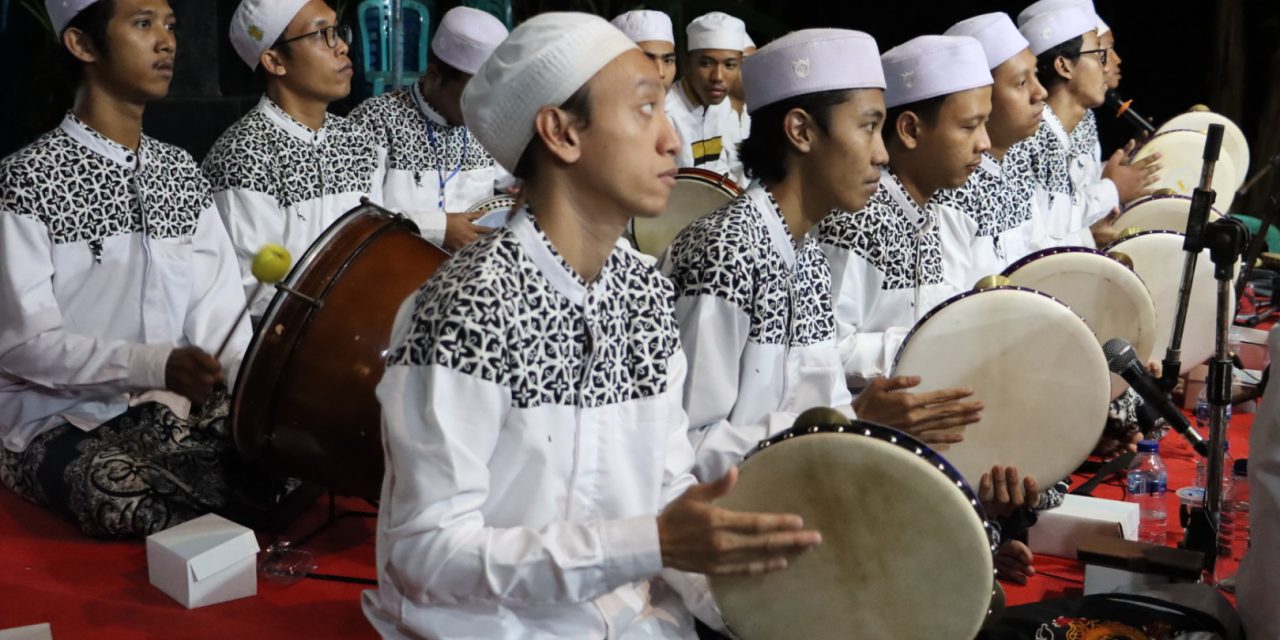 Seni Hadroh Sebagai Media Dakwah Dan Pelestarian Budaya