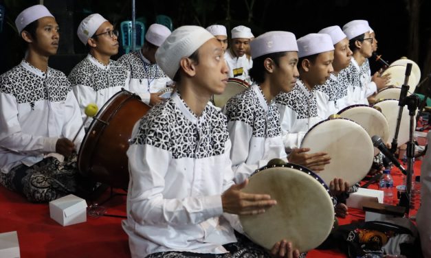 Seni Hadroh Sebagai Media Dakwah Dan Pelestarian Budaya