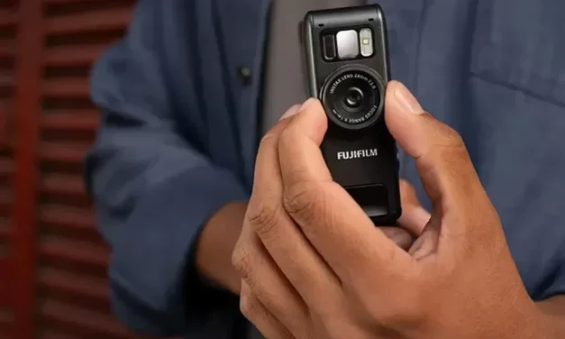 Fujifilm Rilis Instax Mini Evo Cinema dengan Fitur Foto dan Video