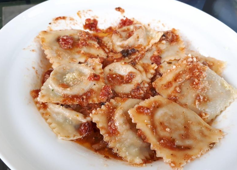 Market Emerald Bintaro Destinasi Kuliner Ragam Menu Lezat