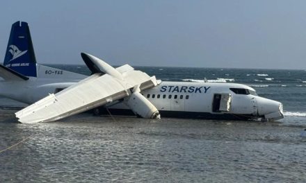 Starsky Aviation Tergelincir di Mogadishu Penumpang Selamat