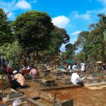 Tradisi Ziarah Kubur Usai Salat Idulfitri di Cibinong Bogor