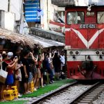 Train Street Hanoi: Wisata Instagrammable di Tengah Rel Kereta