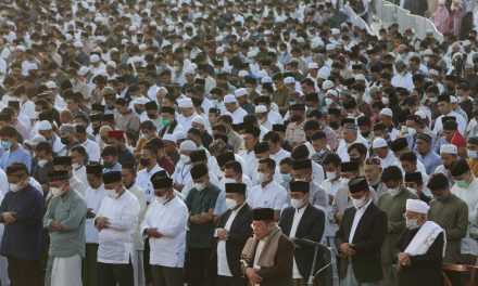 Tata Cara, Ketentuan Jamaah Terlambat, dan Amalan Sunnah
