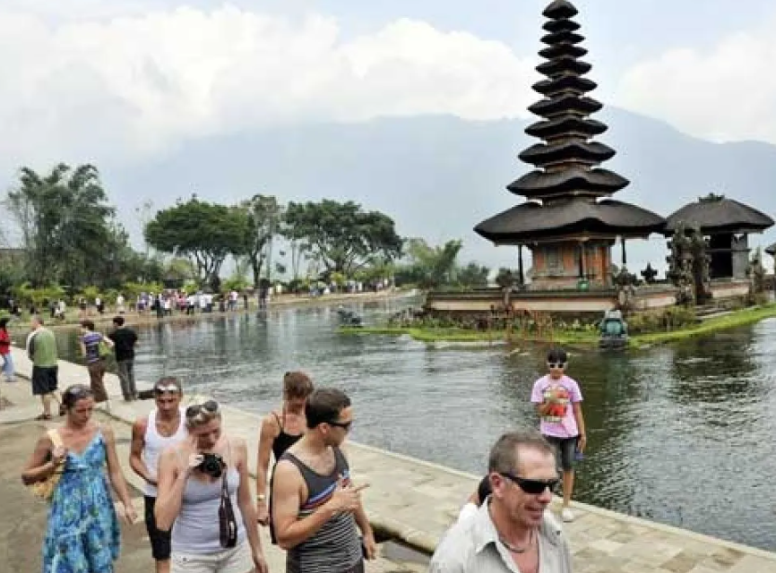 Pariwisata Bali Tetap Stabil Tengah Gejolak Global Analisis Tingkat
