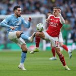 Aksi Rayan Cherki di Final Carabao Cup Sepak Bola Profesional