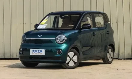 Wuling Hongguang Mini EV Generasi Terbaru Mobil Listrik Mungil