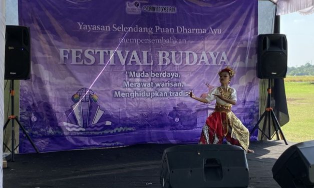 Festival Budaya Indramayu di Desa Kenanga Kesenian Tradisional