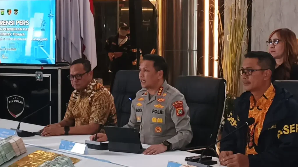 Konferensi pers Polda Metro Jaya terkait pemeriksaan 15 saksi dalam penyidikan tiga kasus dugaan korupsi dan TPPU.