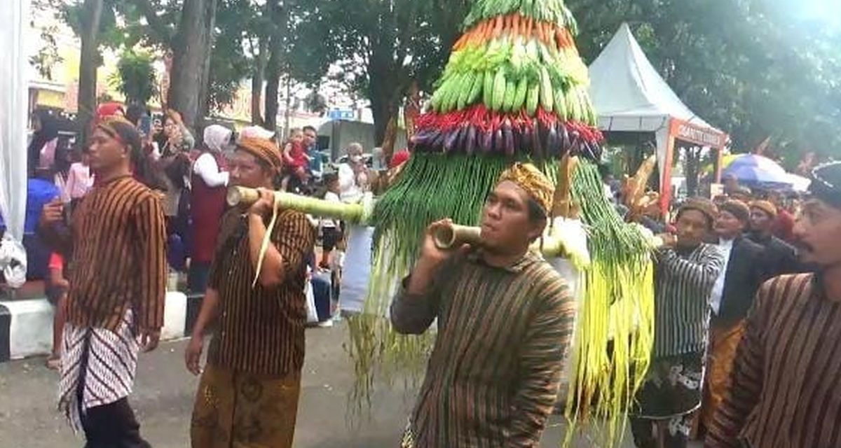 Ribuan Warga Padati Gebyar Suro, Jaranan Jadi Sorotan