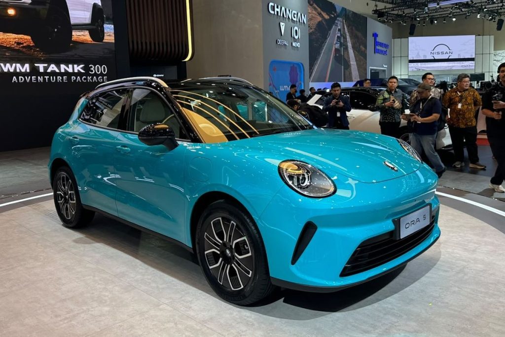 GWM Ora 5 crossover listrik bergaya retro-modern dipamerkan di GIIAS 2026 dengan baterai 58,3 kWh dan jarak tempuh hingga 520 km.
