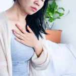 Batuk dan Demam Makin Berat? Waspadai Tanda Pneumonia