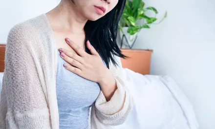 Batuk dan Demam Makin Berat? Waspadai Tanda Pneumonia