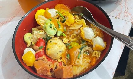 Resep Seblak Jadul Kerupuk Oren Berkuah Pedas Gurih dan Praktis