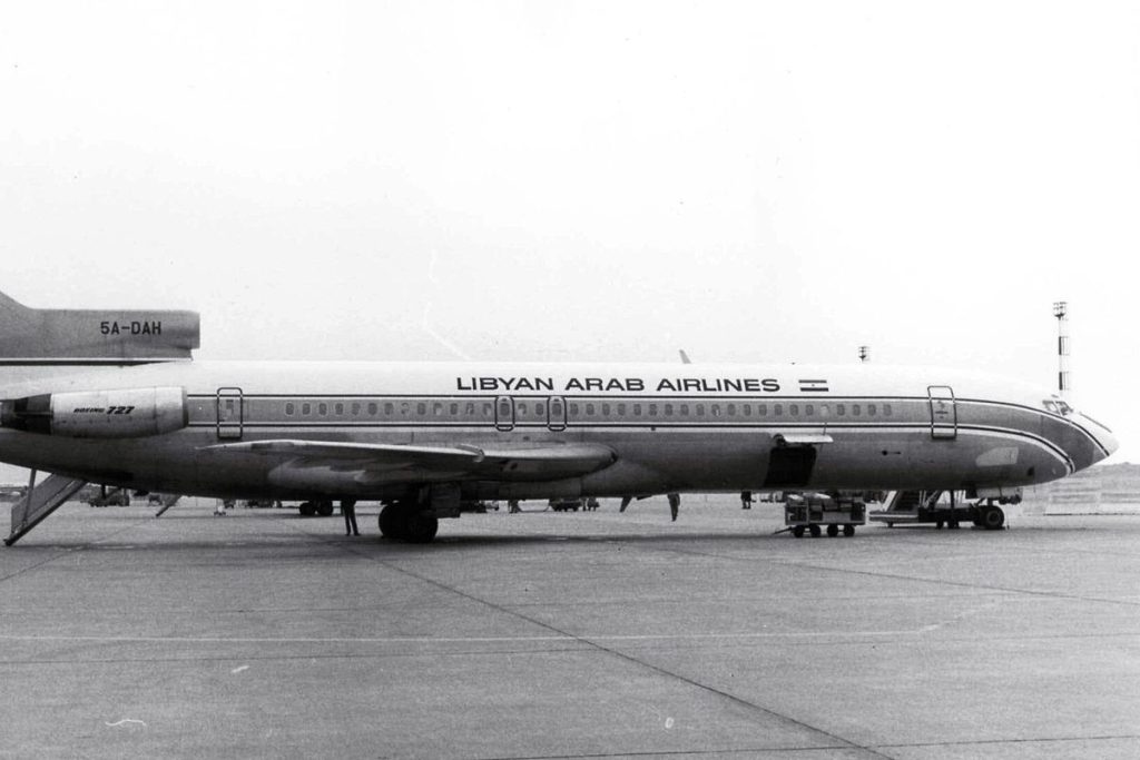 Ilustrasi pesawat Libyan Arab Airlines 114 Boeing 727 yang ditembak jatuh jet tempur Israel di Semenanjung Sinai pada tahun 1973.