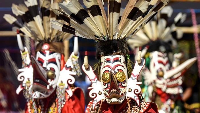 Makna Topeng Hudoq dalam Tradisi Dayak dan Filosofi di Balik Setiap Wujudnya