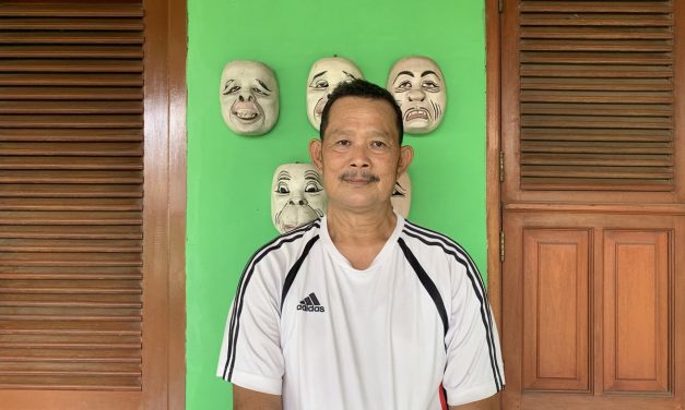 Sahroni Jaga Sanggar Seni Betawi Setu Babakan Tetap Hidup Selama 24 Tahun